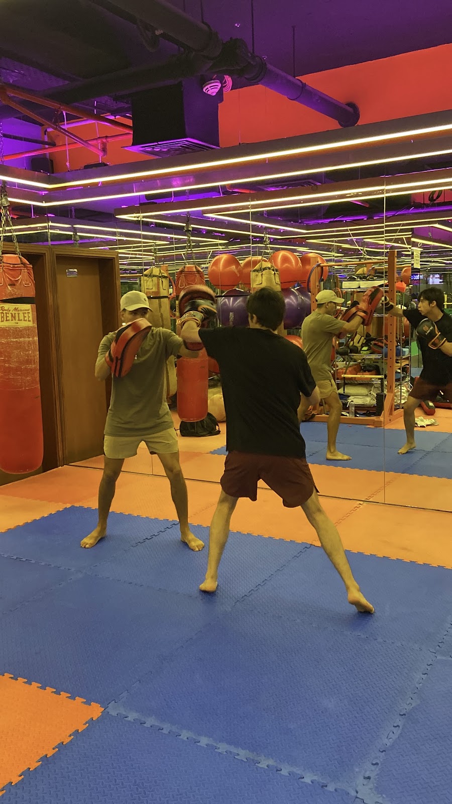 Boxing MuayThai Kickboxing with Amin &mdash; Dubai Marina Dubai