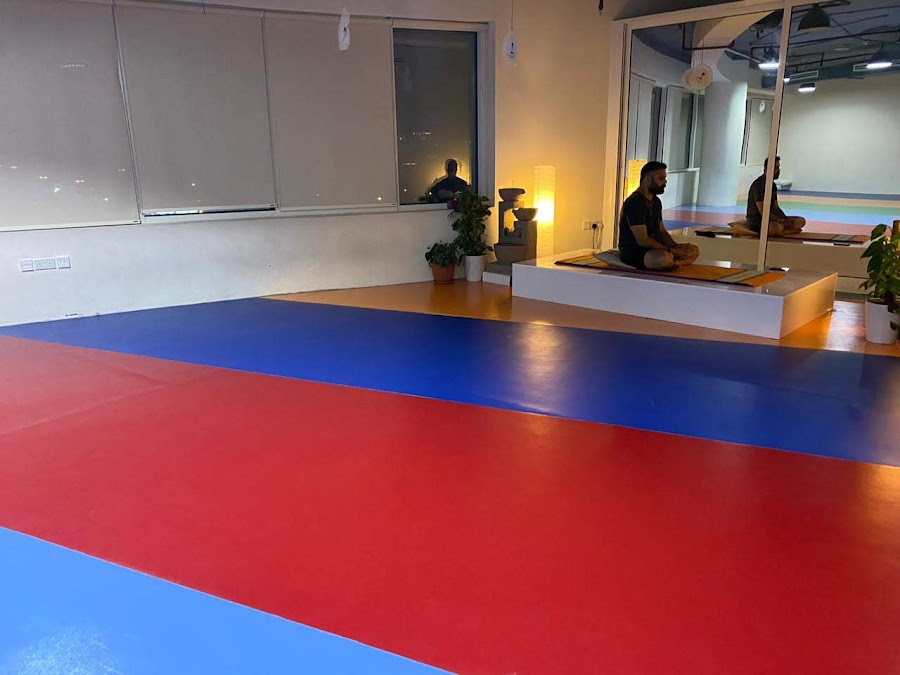 The Urban Yoga &mdash; Downtown Dubai Dubai